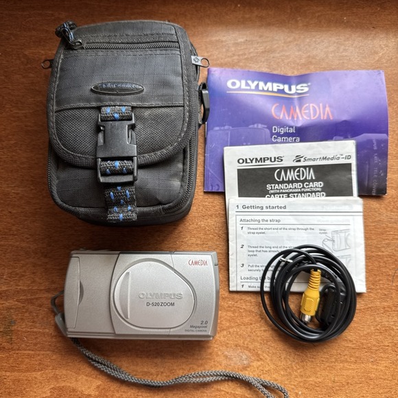 Olympus Other - Olympus D-520‎ ZOOM 2.0 Megapixel Digital Camera + Case  + Accessories READ